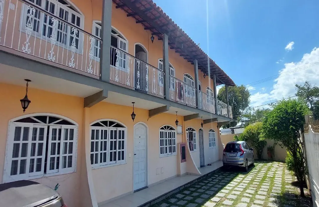 Otimo Apto De Quarto, Sala, Cozinha E Banheiro Em Cabo Frio - Caucao Garantia 200,00 - Acomoda Ate 6 Pessoas Confortavelmente Em Camas - Wifi Na Area Externa No Condominio-1